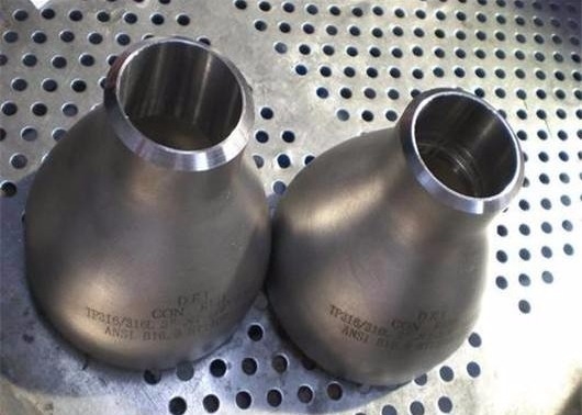 Kundengerechter nahtloser konzentrischer Exzenterreduzierer ANSI Sch80 Fittings-SS316