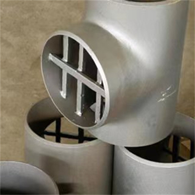 24&quot; geschweißtes Fittings-Kohlenstoffstahl-gleiches T-Stück/Verringerungs-T-Stück Asme Astm A234 Wpb