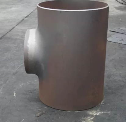 Kohlenstoffstahl-gleiches T-Stück 3&quot; 5&quot; 10&quot; ANSI B16.9 ASTM A234WPB galvanisierte die Verringerung des T-Stücks